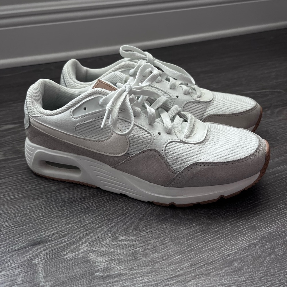 Women's Air Max SC Sneaker - Sail/White/Gum Size 8.5